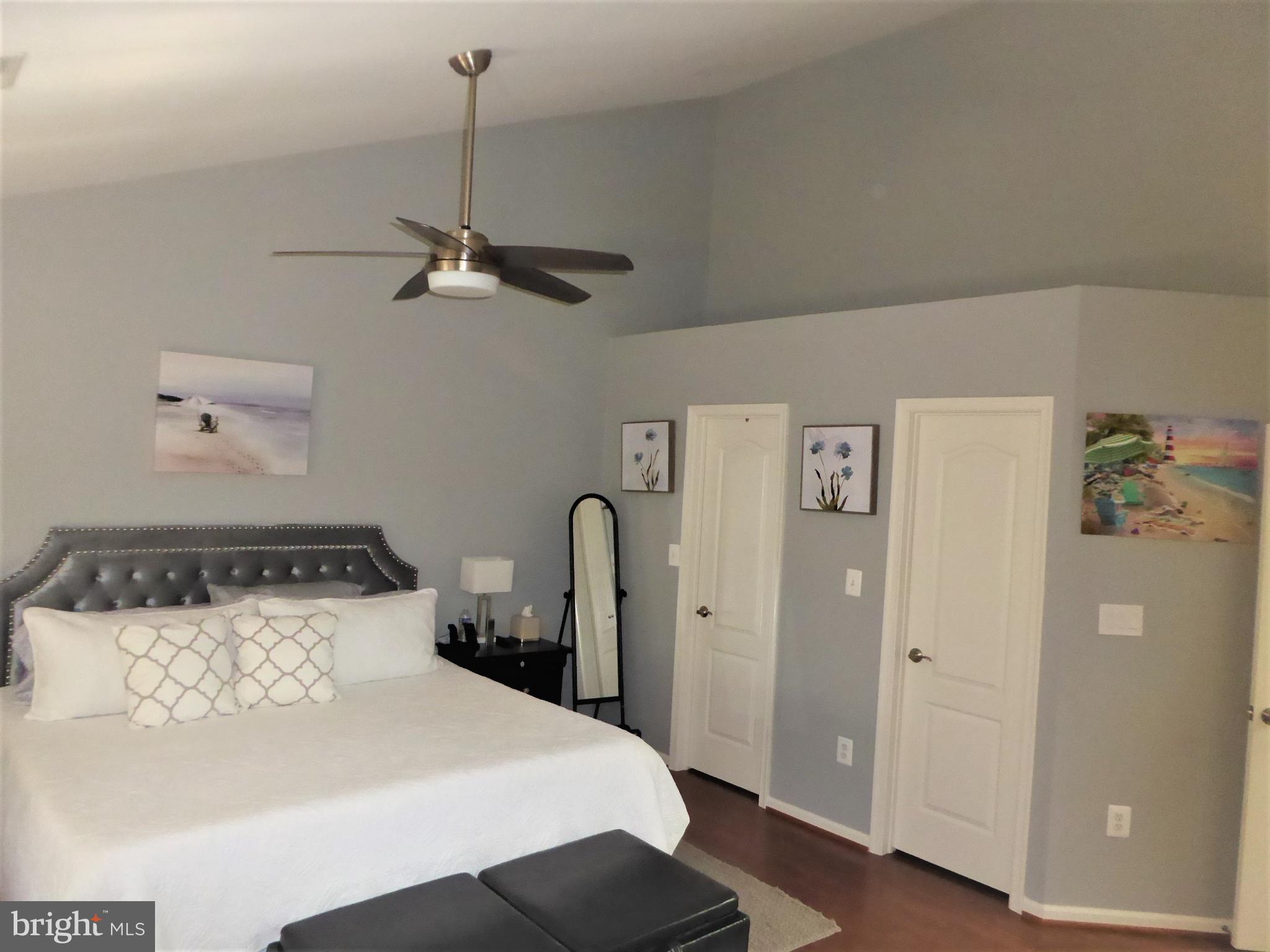 HALPINE SQUARE - Residential