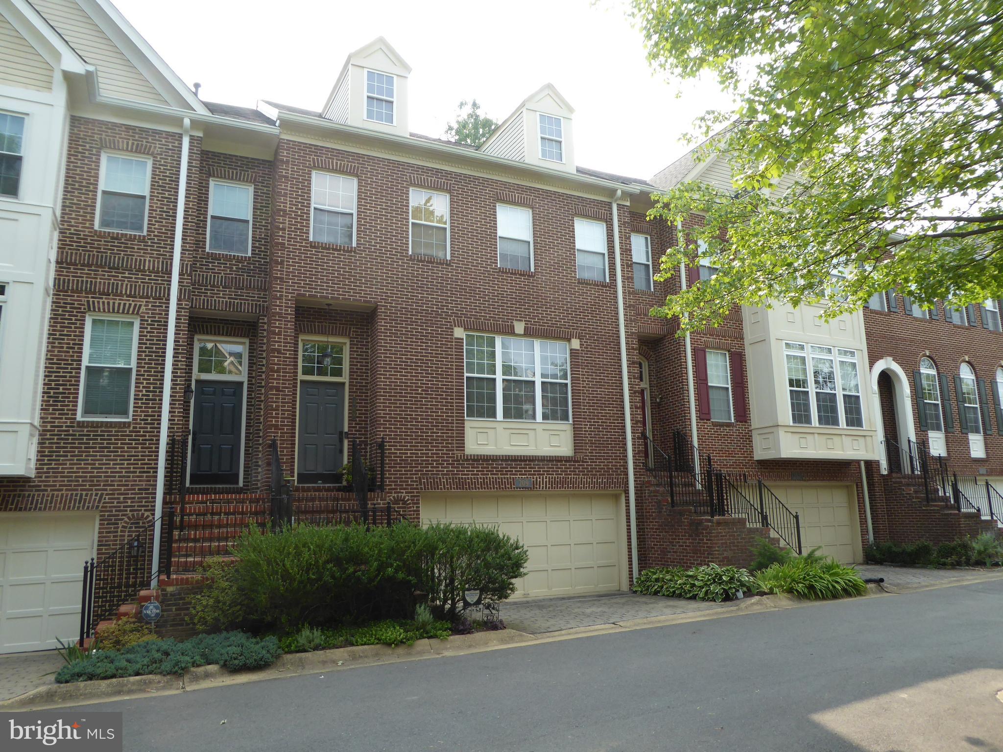 HALPINE SQUARE - Residential