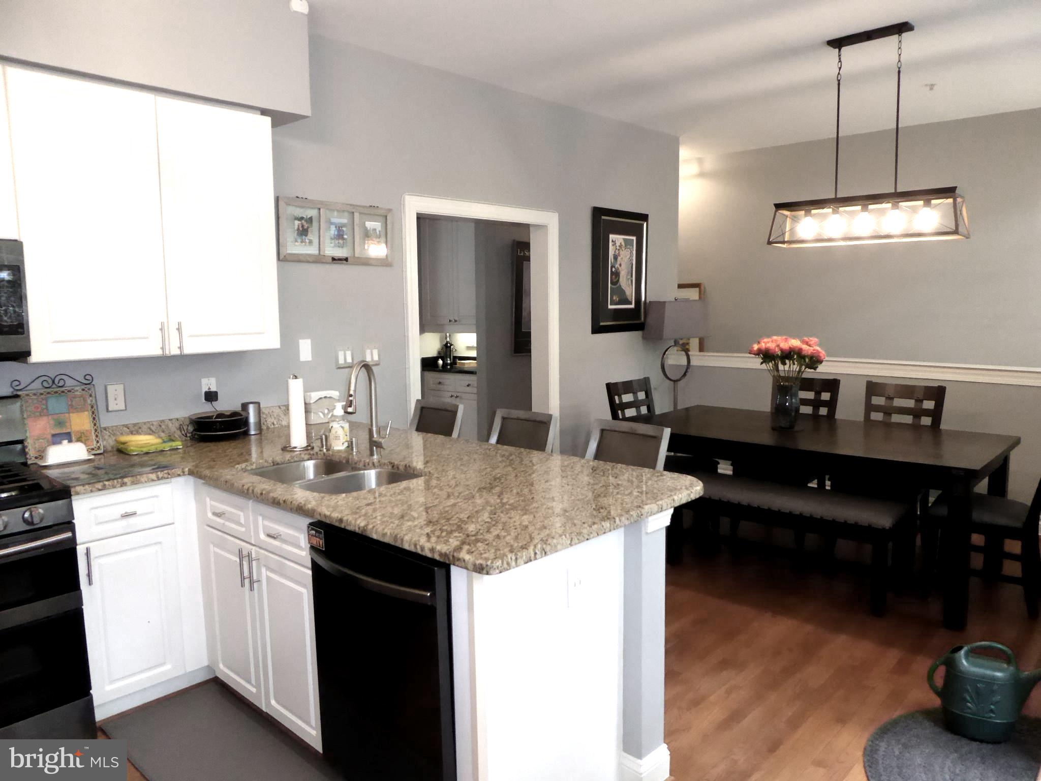 HALPINE SQUARE - Residential