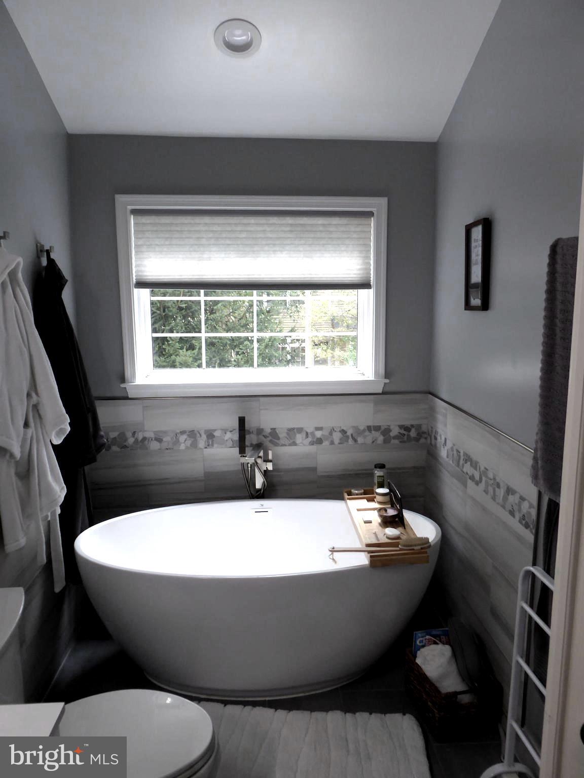 HALPINE SQUARE - Residential