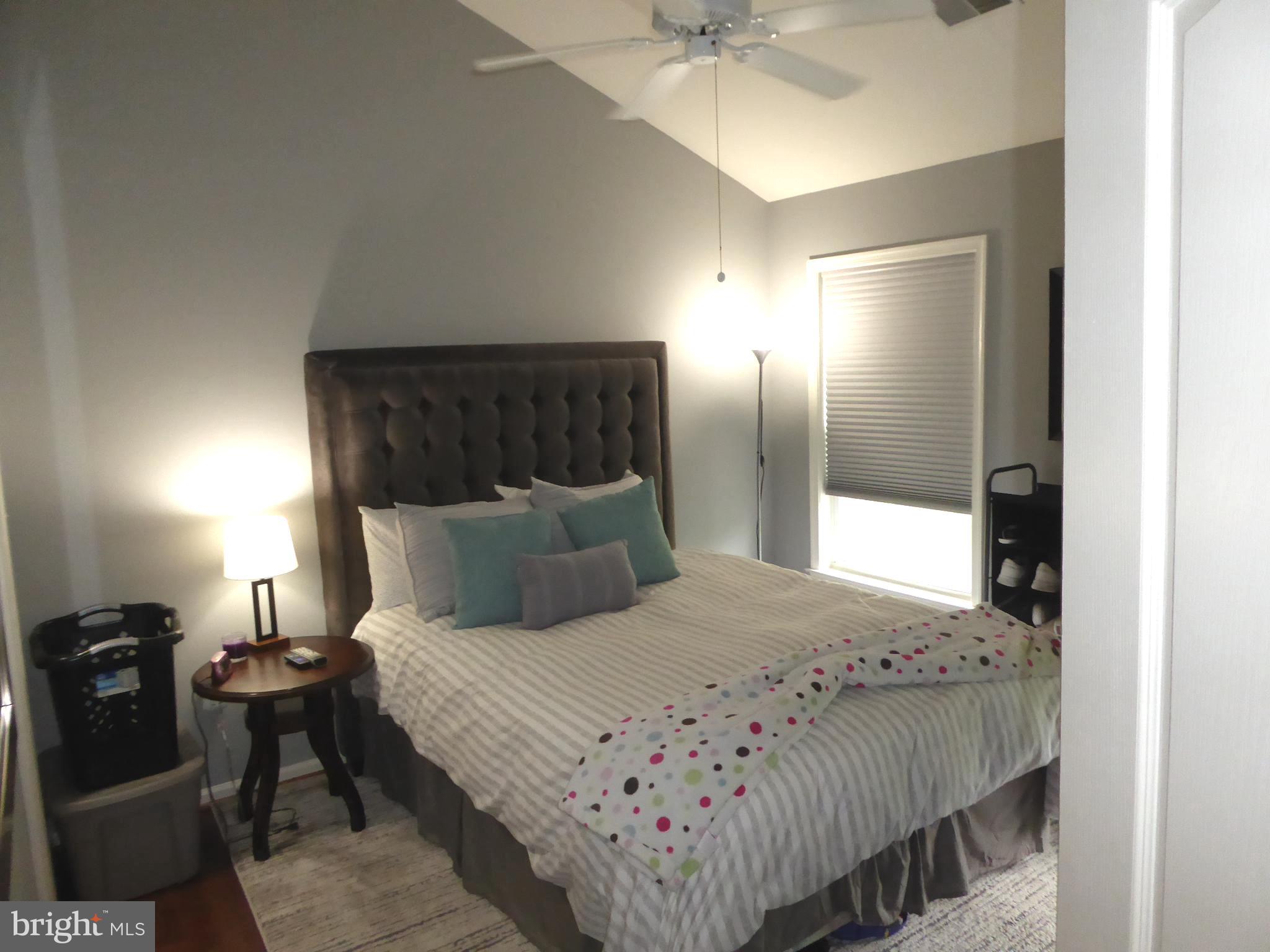 HALPINE SQUARE - Residential