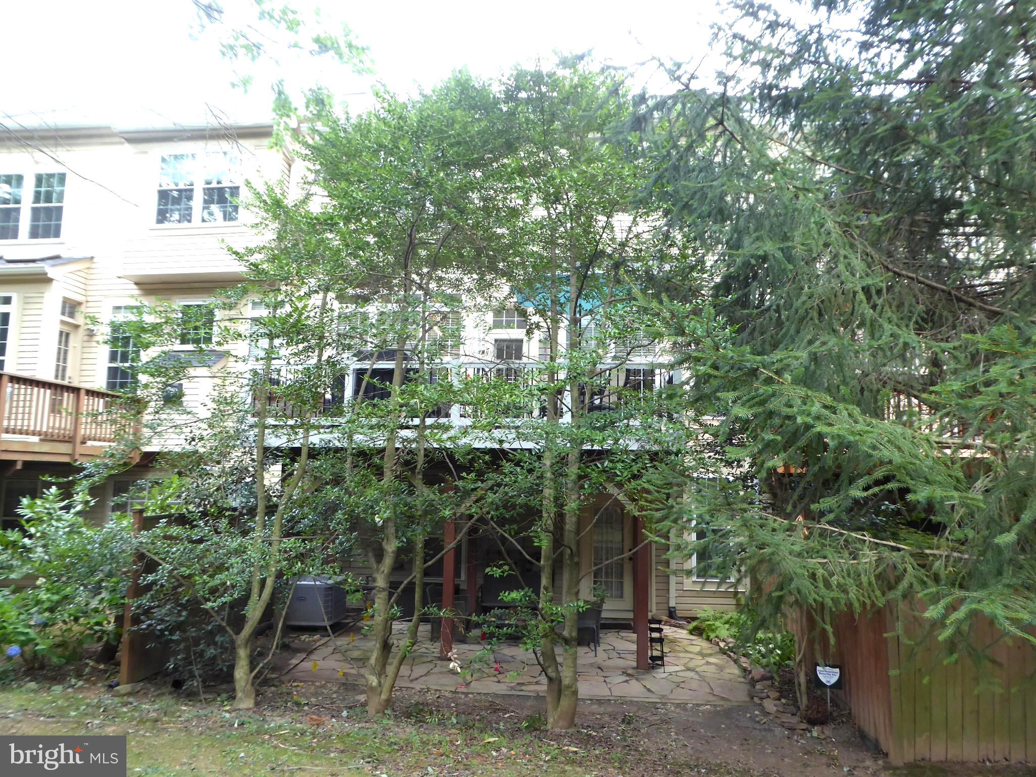 HALPINE SQUARE - Residential