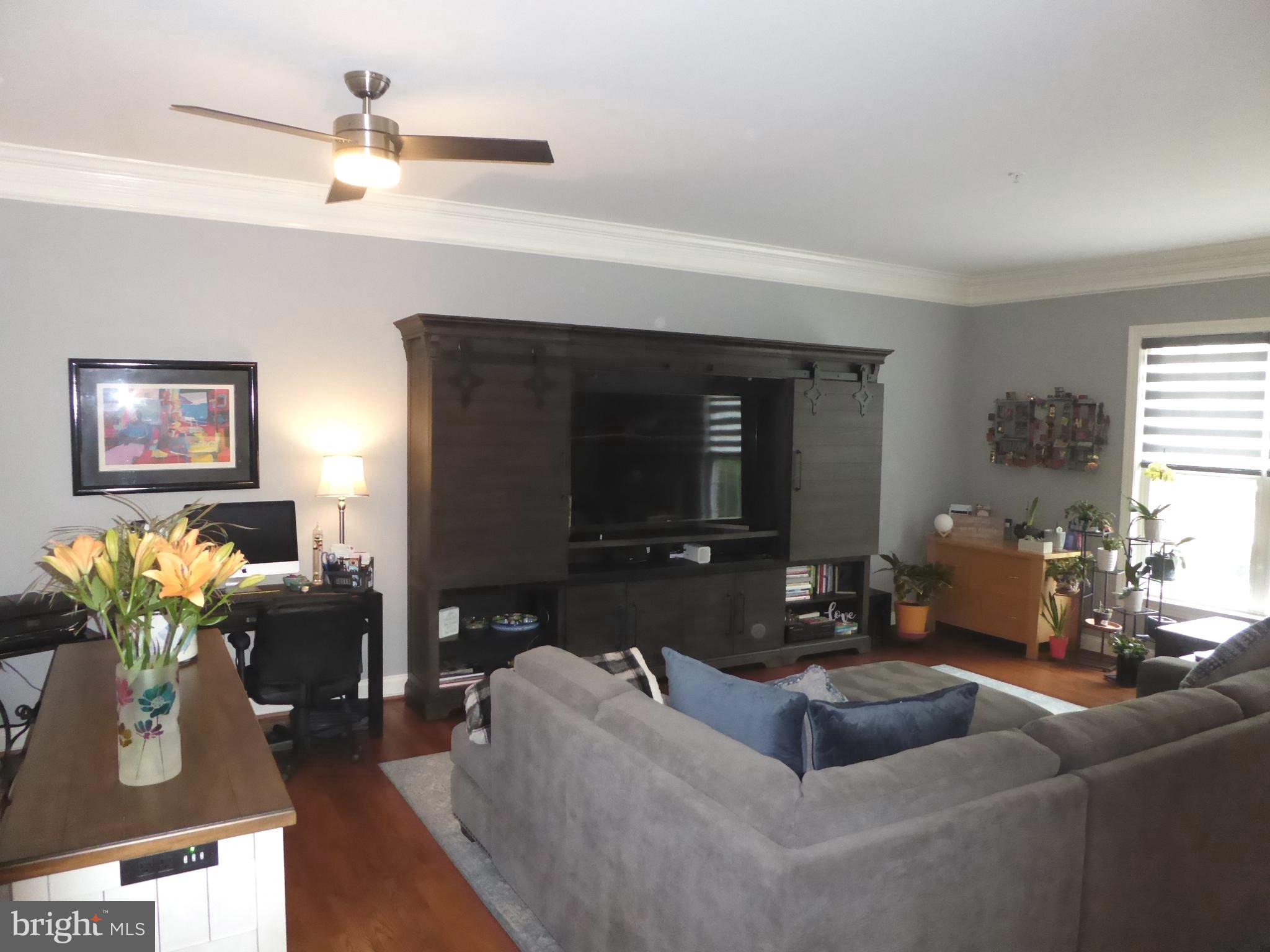 HALPINE SQUARE - Residential