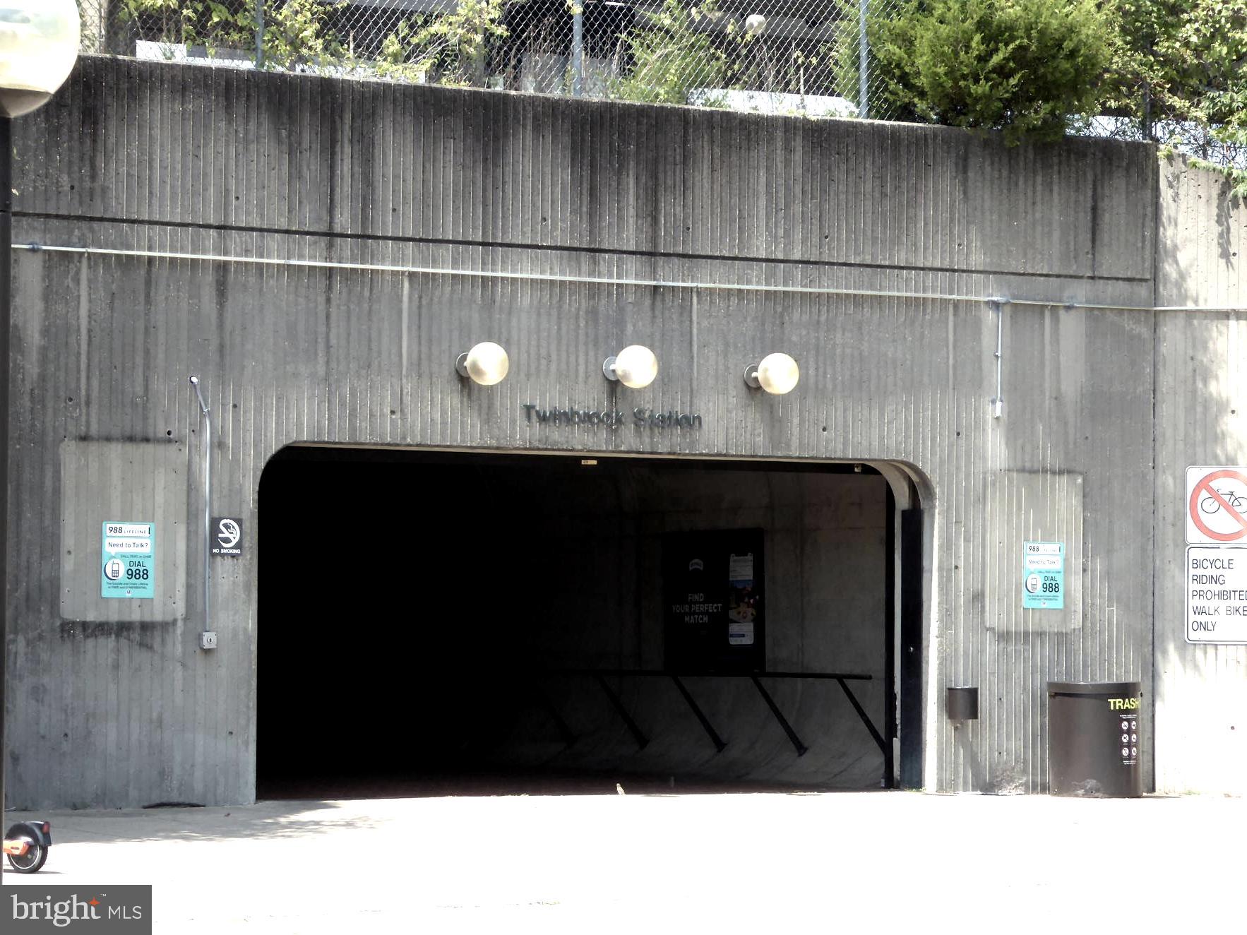 HALPINE SQUARE - Residential