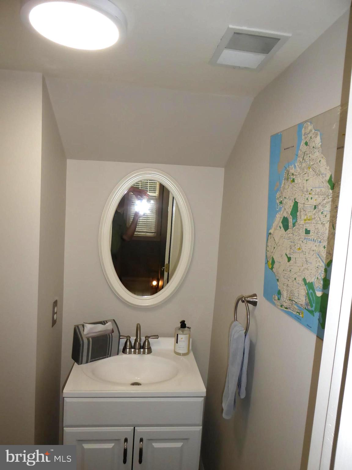 HALPINE SQUARE - Residential