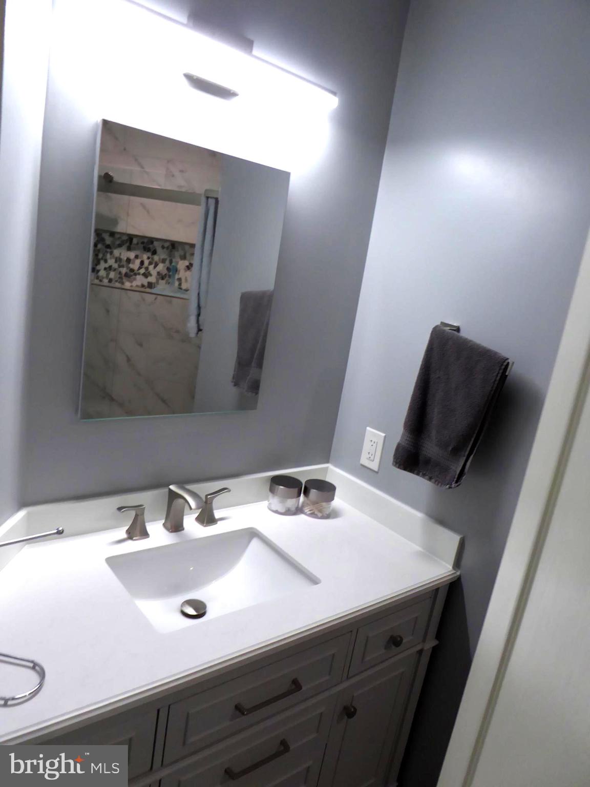 HALPINE SQUARE - Residential