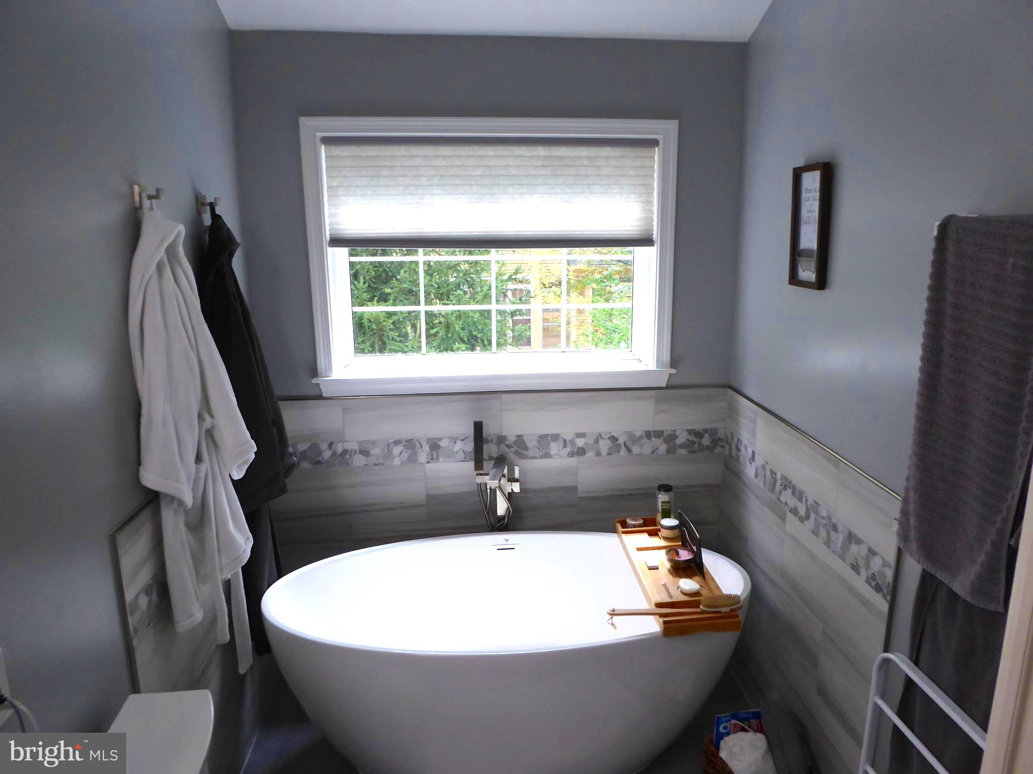 HALPINE SQUARE - Residential