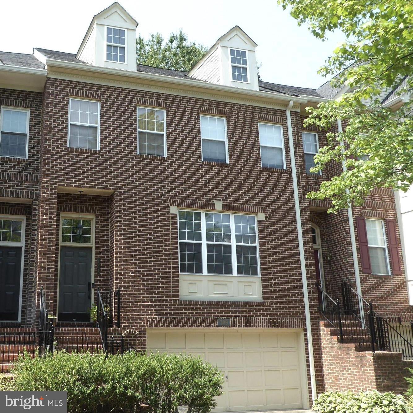 HALPINE SQUARE - Residential