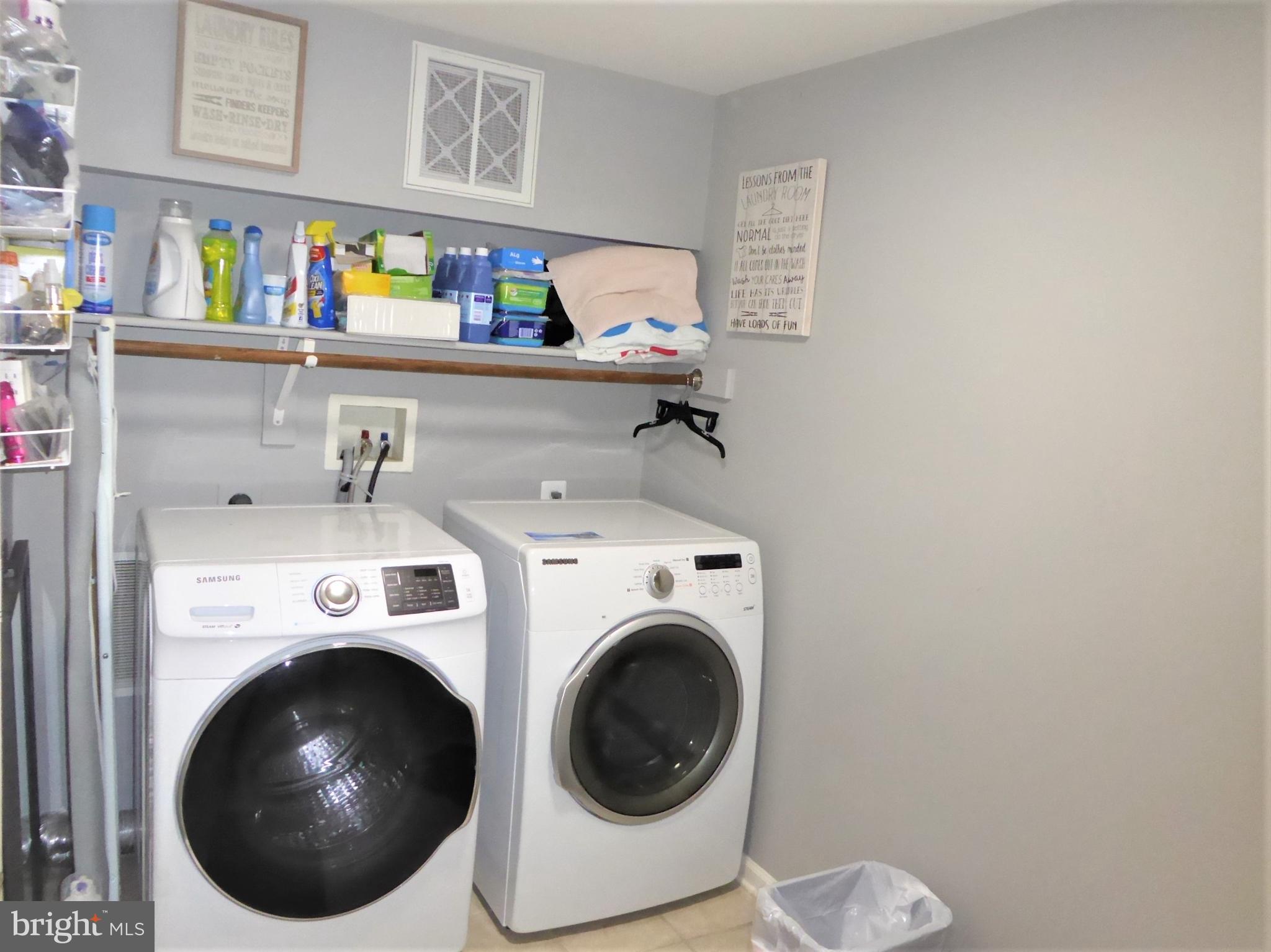 HALPINE SQUARE - Residential