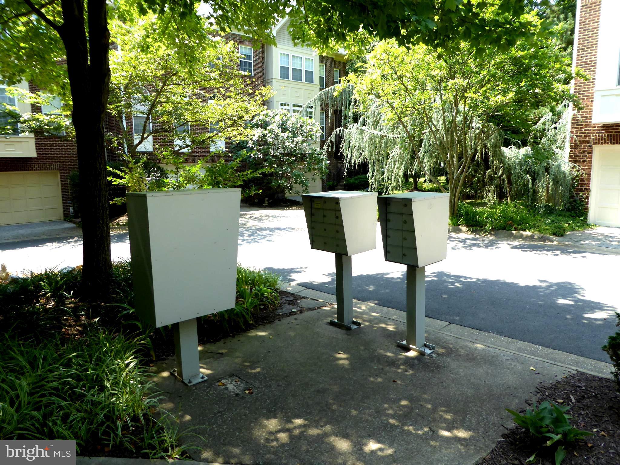 HALPINE SQUARE - Residential