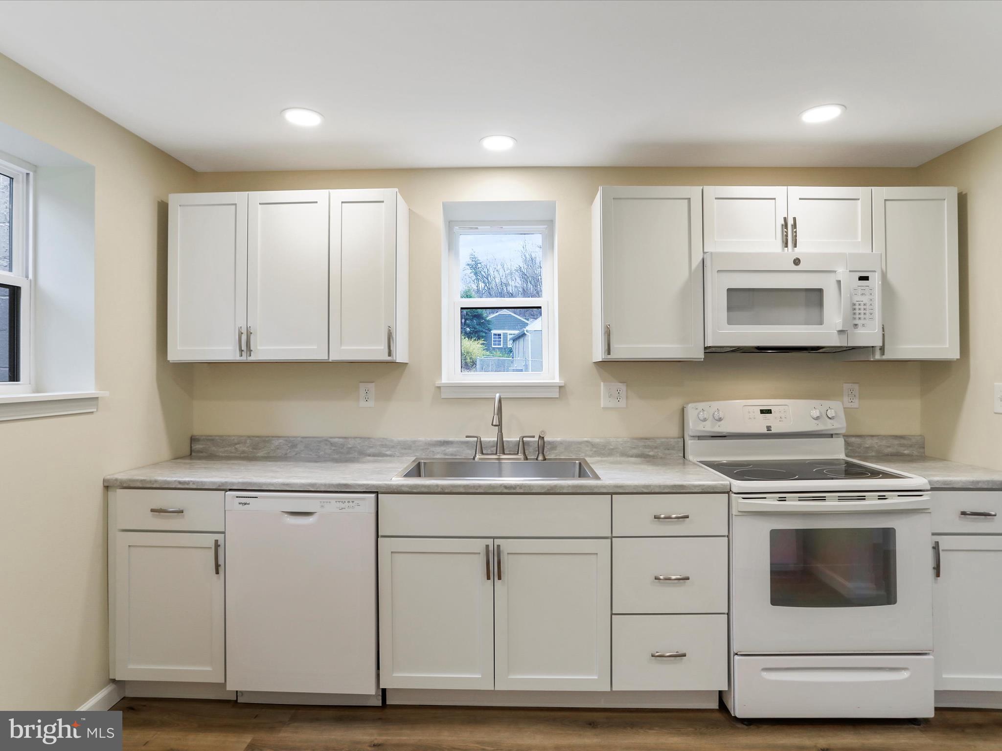 HOMEWOOD - Residential