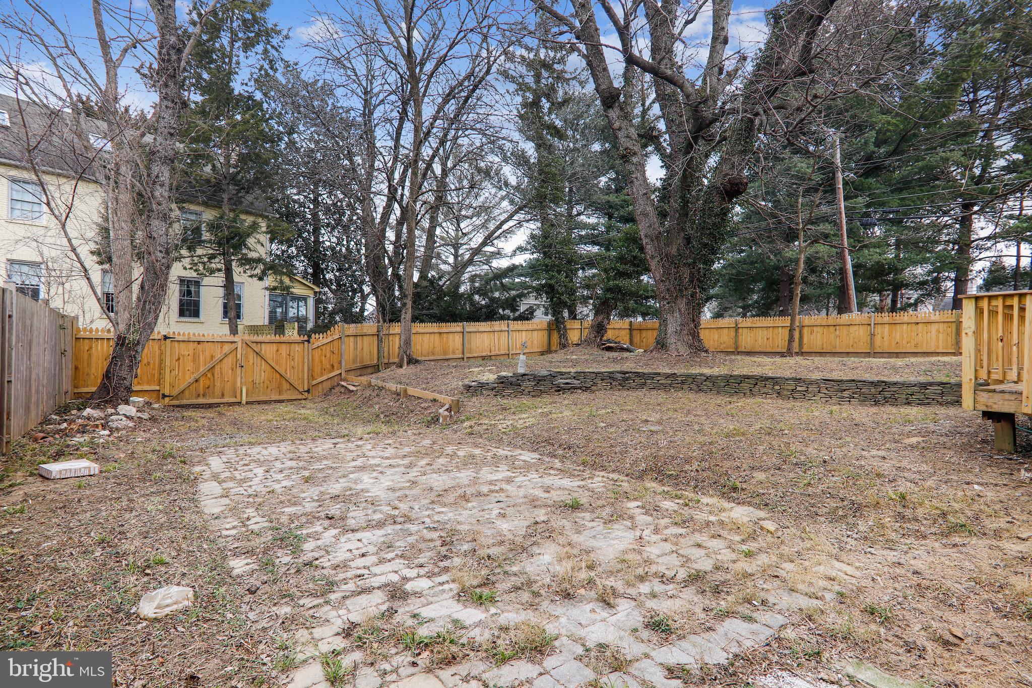 SILVER SPRING - Residential