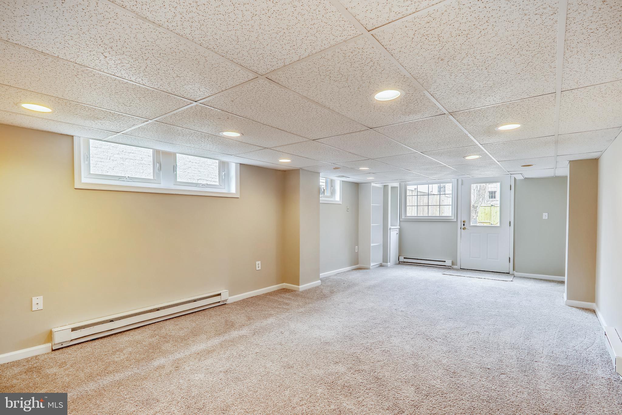 SILVER SPRING - Residential