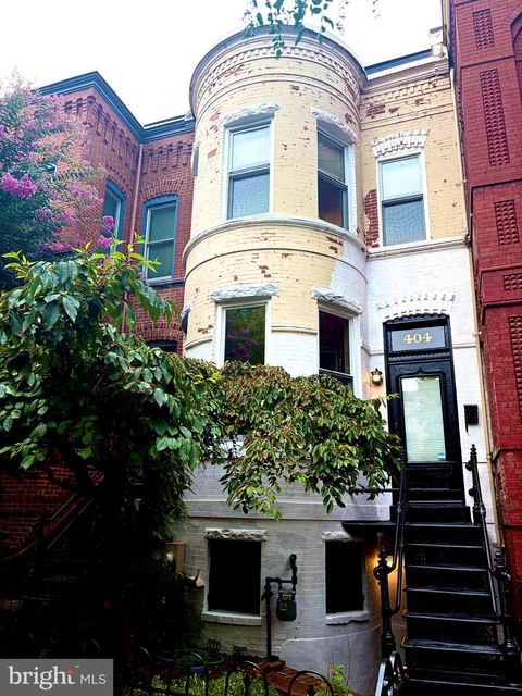 Photo of 404 9th Street NE, WASHINGTON, DC 20002 (MLS # DCDC2274164)