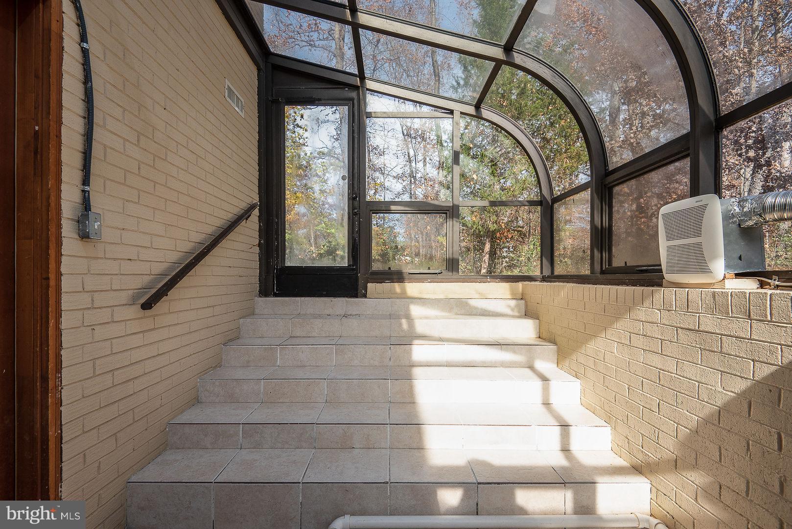 BROAD RUN FARMS - Residential