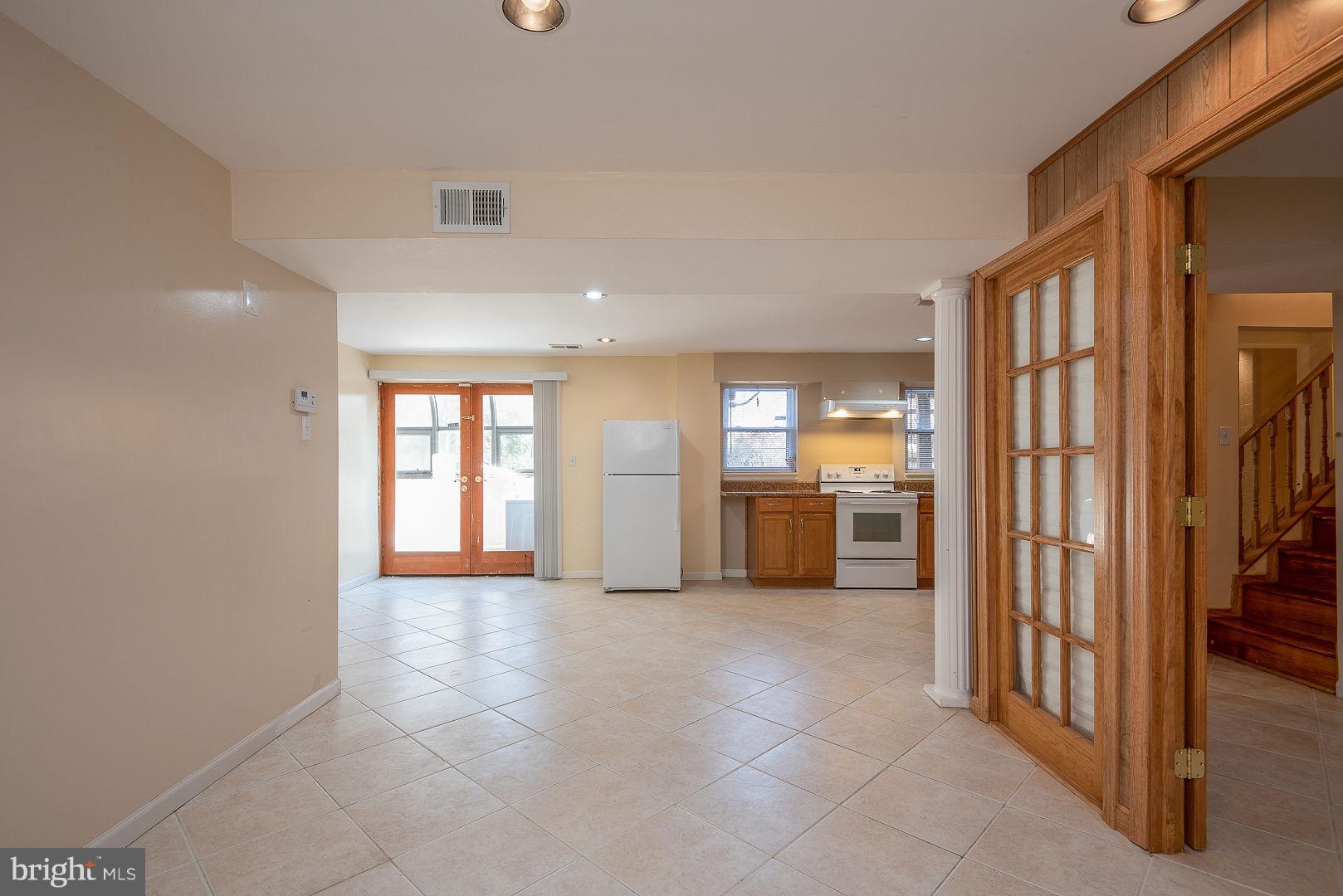 BROAD RUN FARMS - Residential