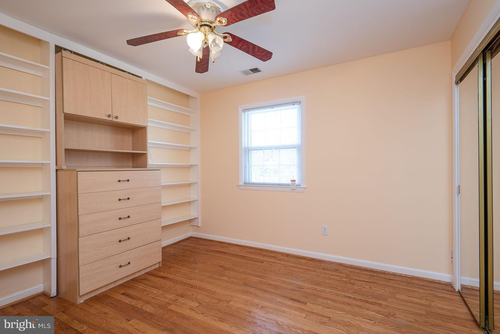 BROAD RUN FARMS - Residential