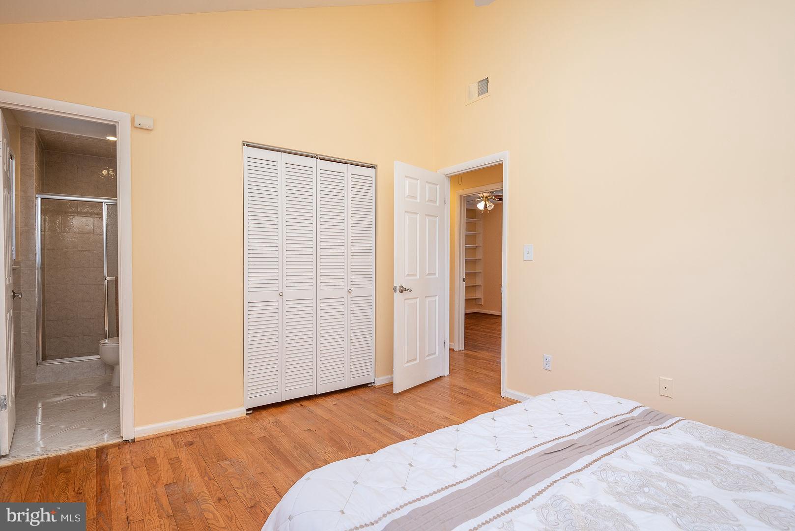 BROAD RUN FARMS - Residential