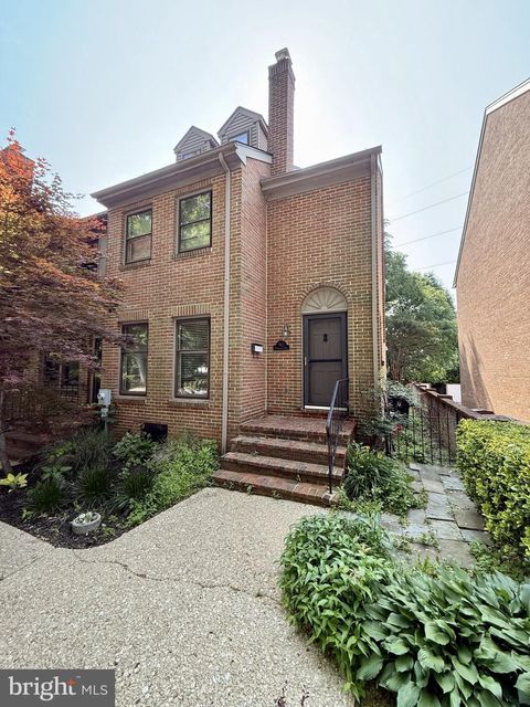 912 N BANCROFT PKY WILMINGTON DE 19805
