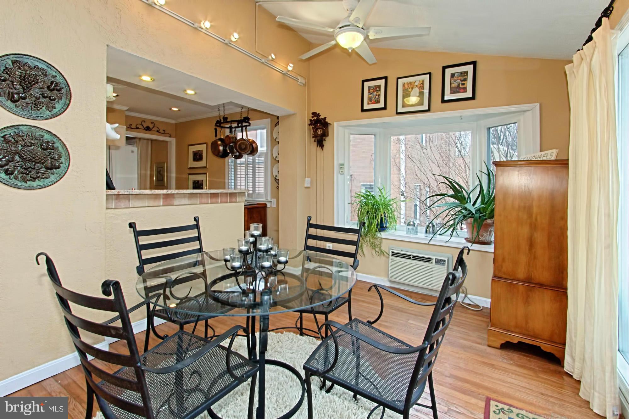 ROSEMONT - Residential