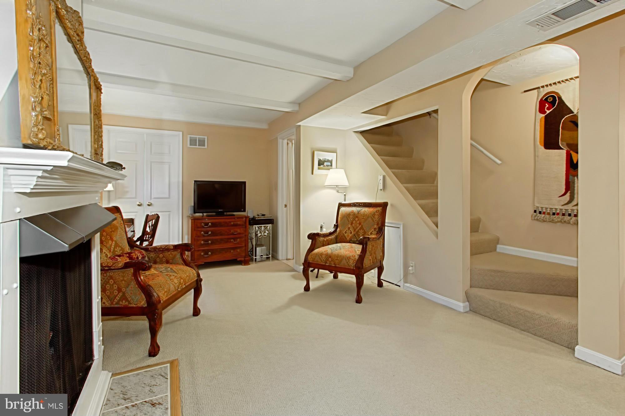 ROSEMONT - Residential