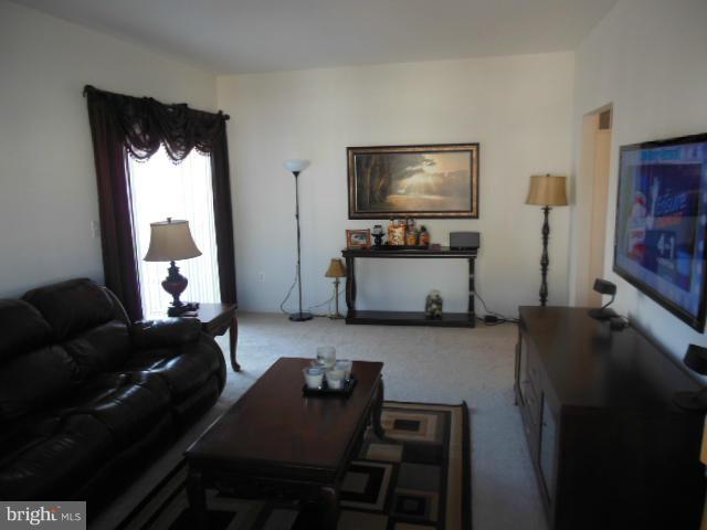 GUNSTON CORNER - Residential Lease