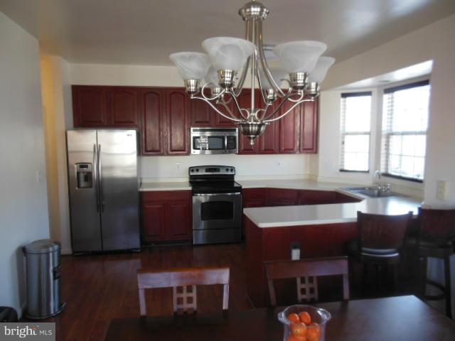 GUNSTON CORNER - Residential Lease