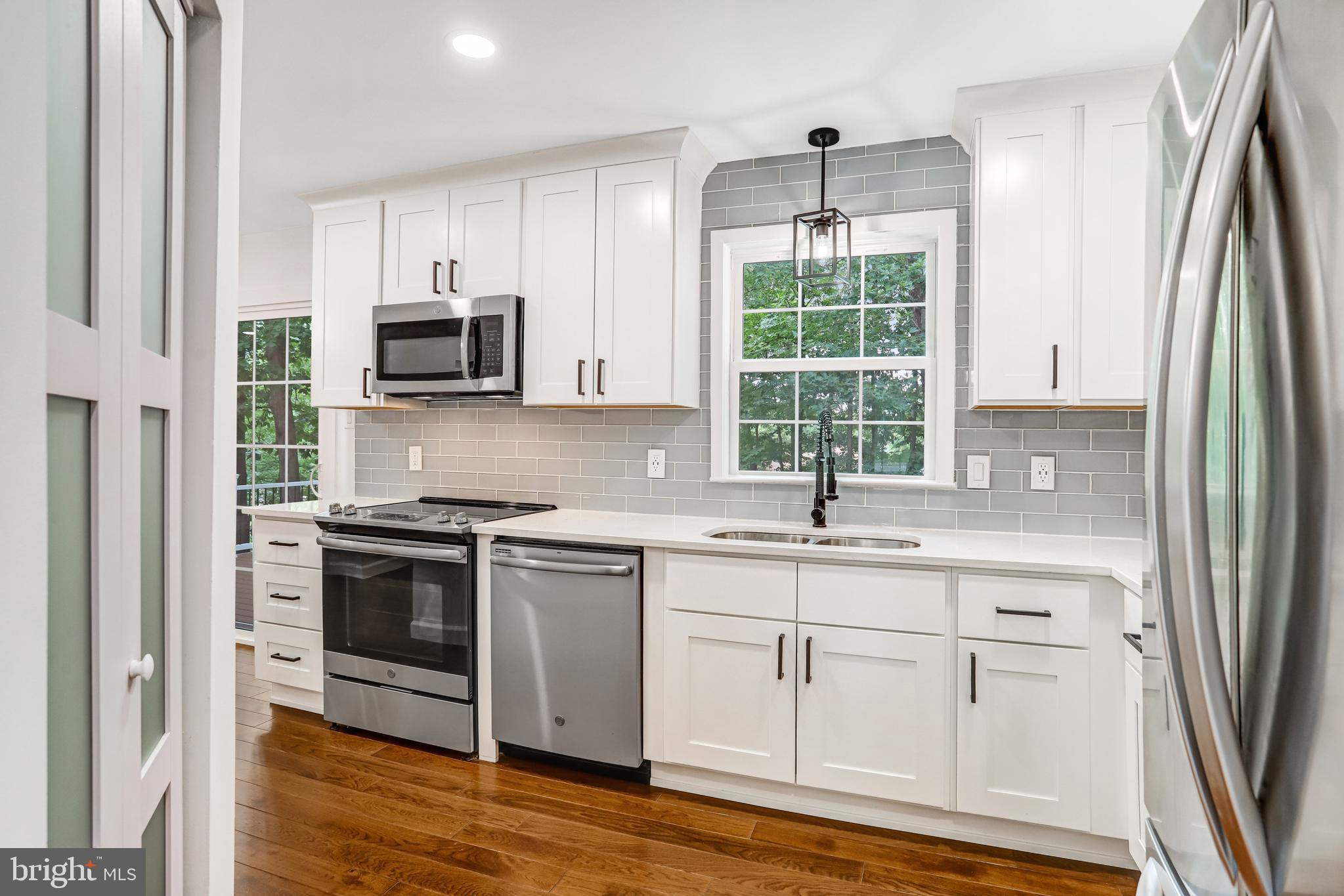 1413 BAYSHIRE LANE