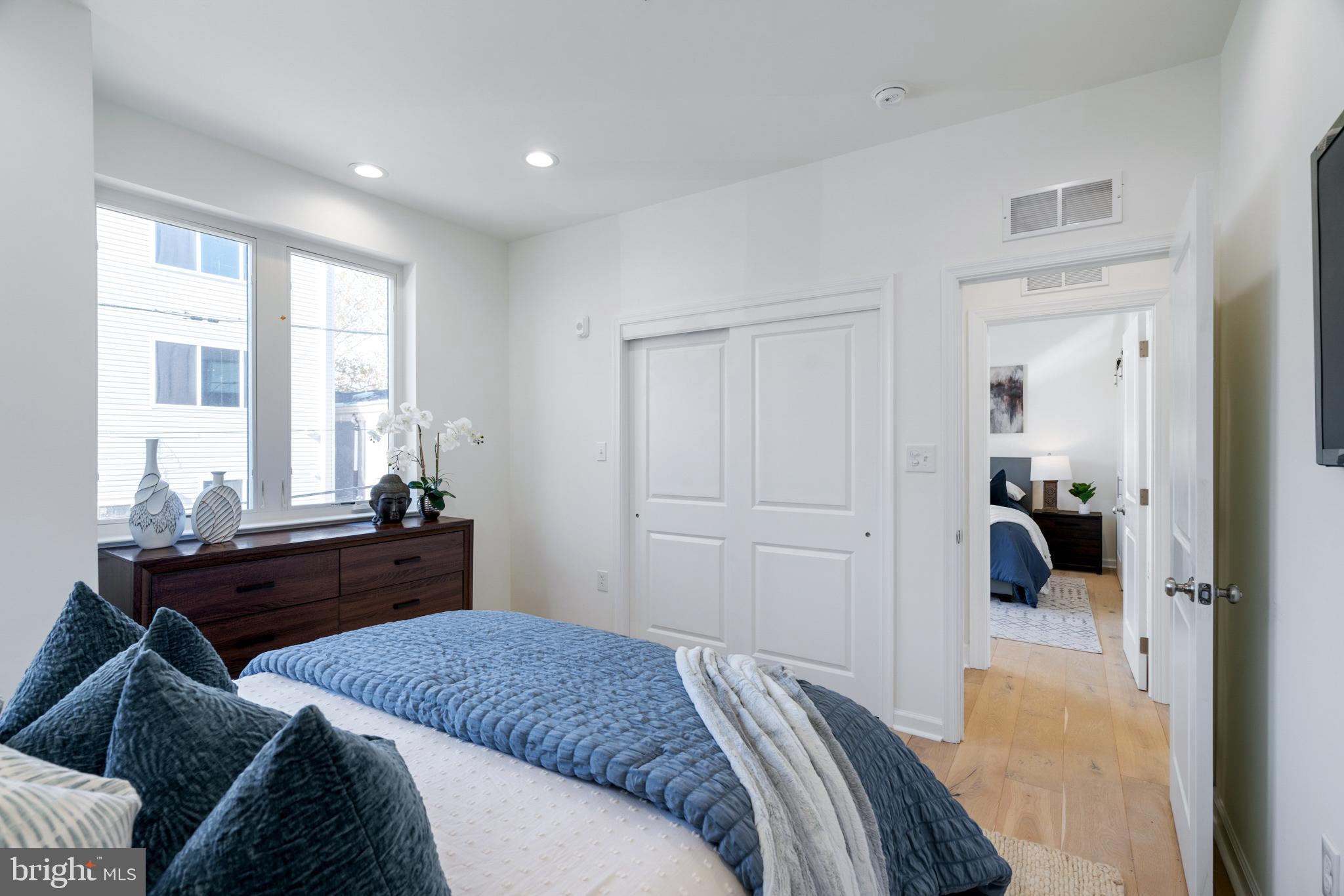 SOUTH KENSINGTON - Residential