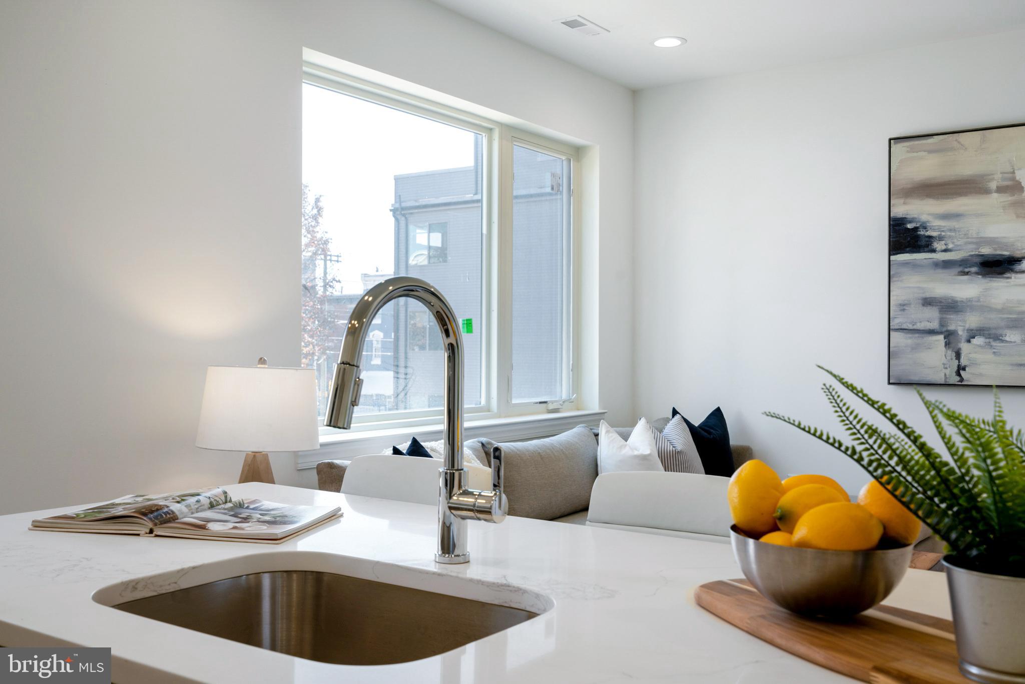 SOUTH KENSINGTON - Residential