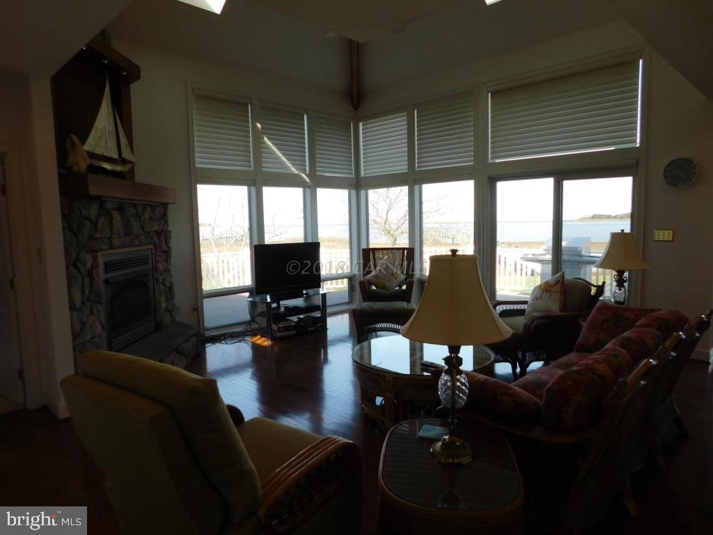 HAMMOCK POINTE - Residential