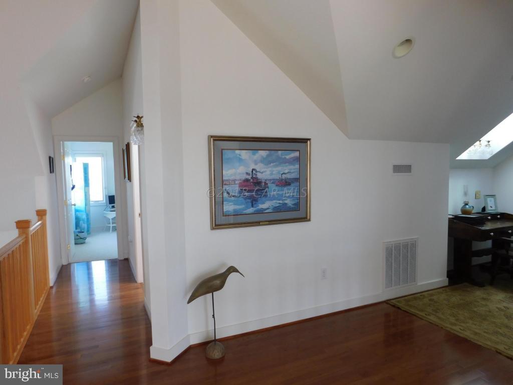 HAMMOCK POINTE - Residential