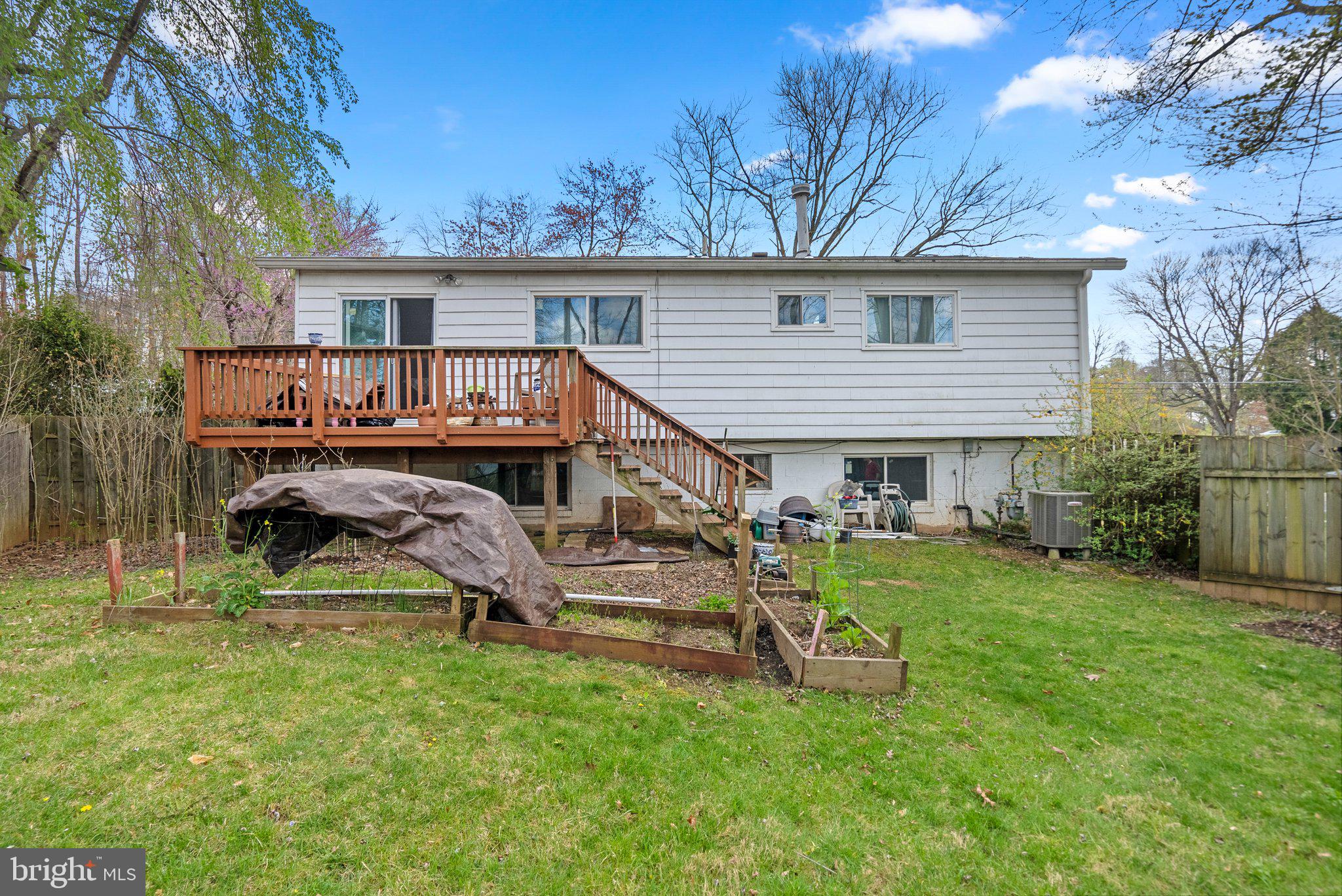 BEL PRE WOODS - Residential