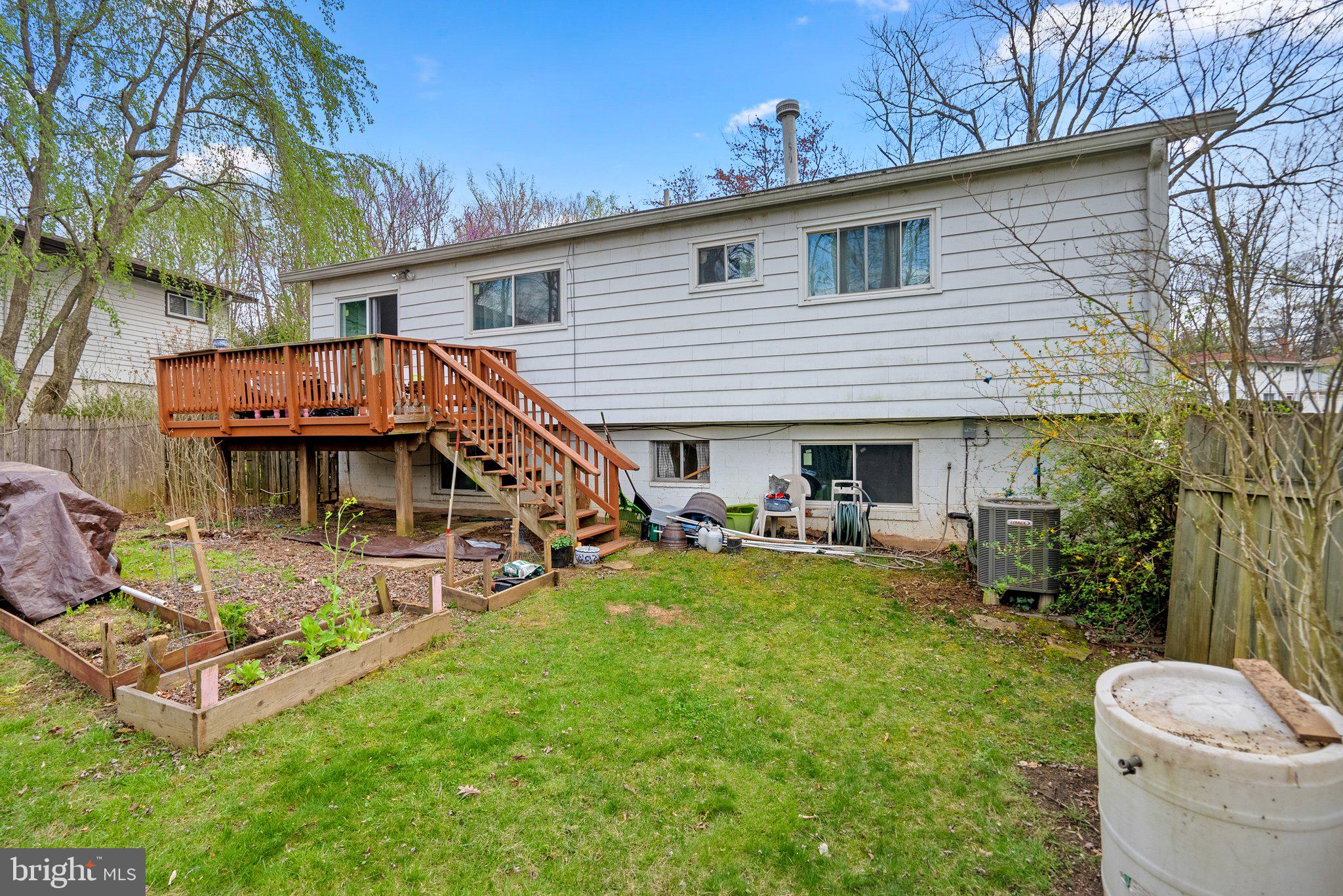 BEL PRE WOODS - Residential