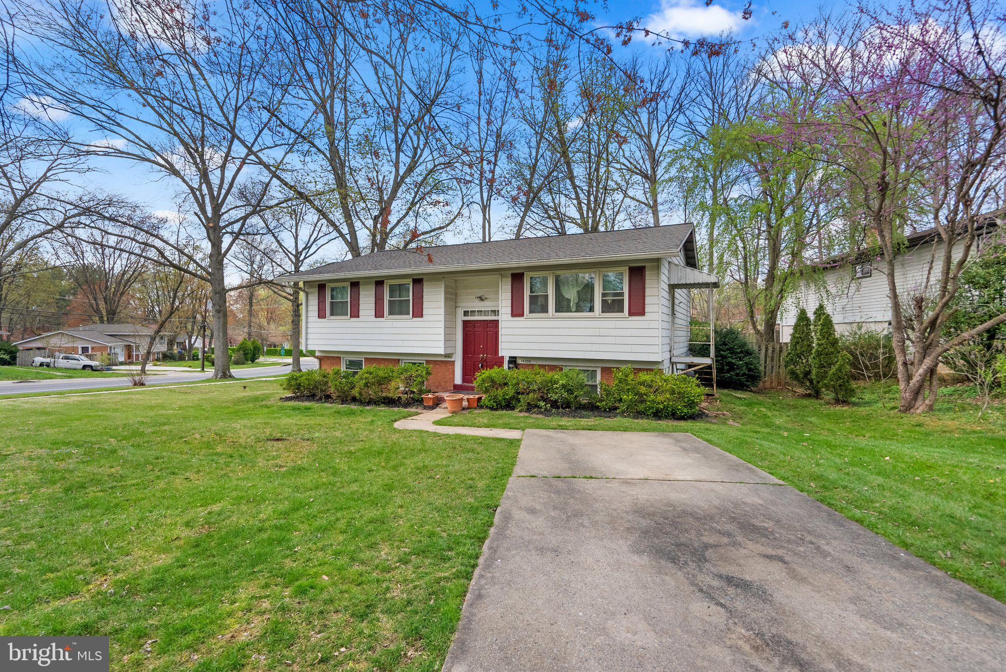 BEL PRE WOODS - Residential