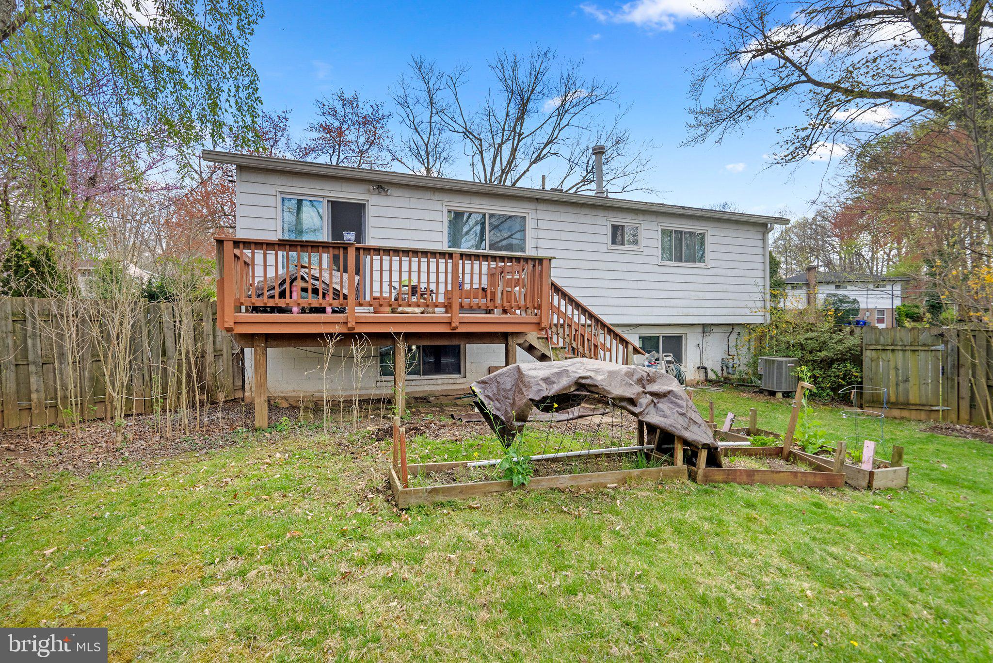 BEL PRE WOODS - Residential