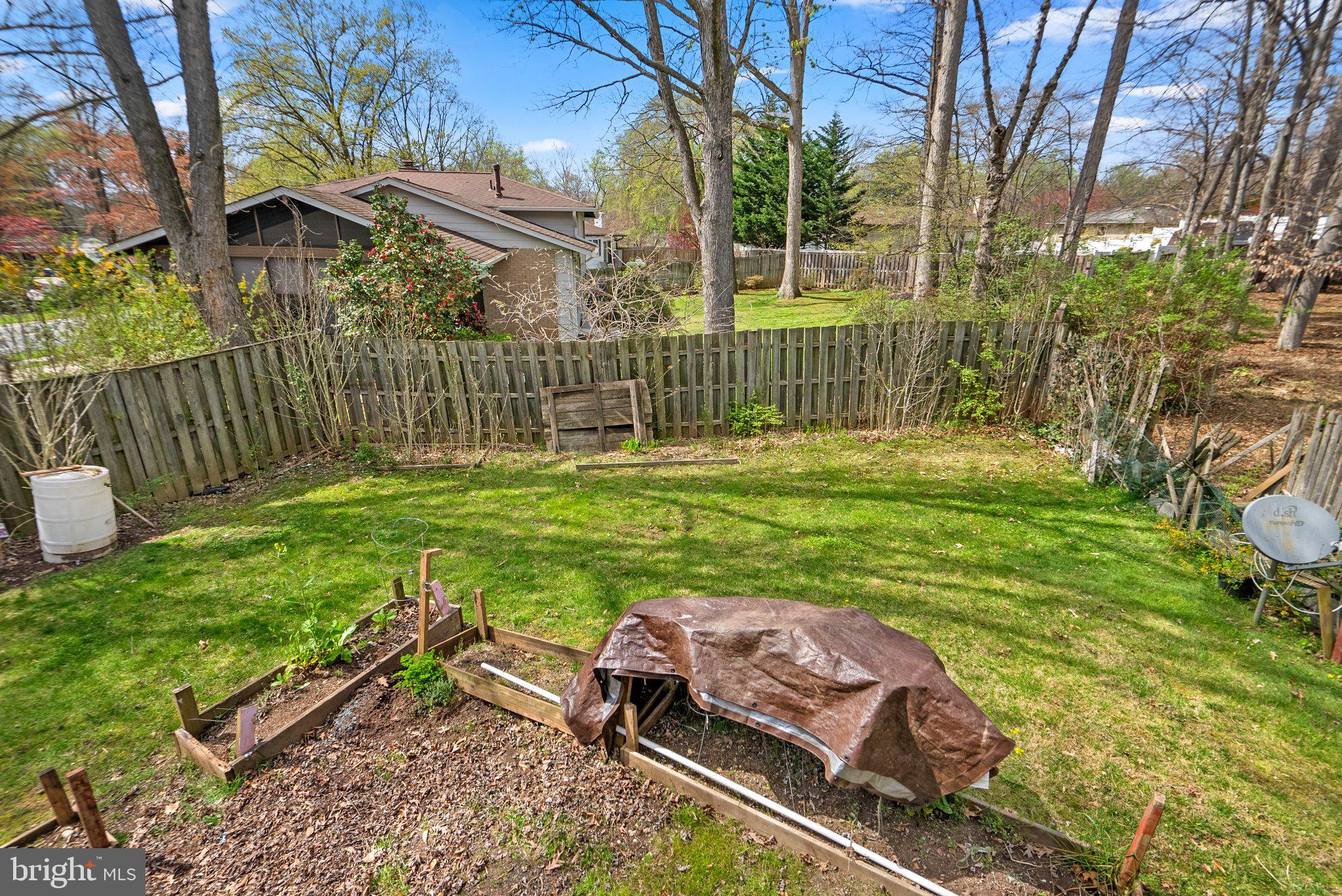 BEL PRE WOODS - Residential