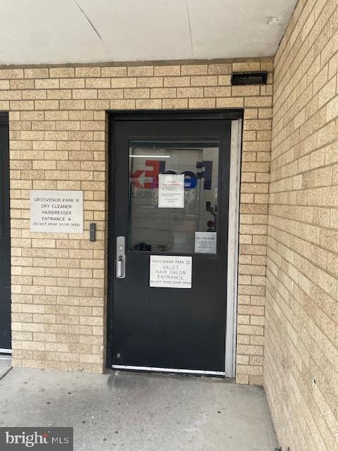 GROSVENOR PARK - Commercial Sale