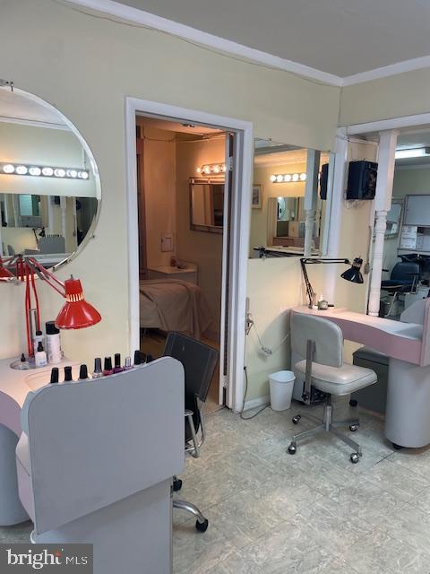 GROSVENOR PARK - Commercial Sale