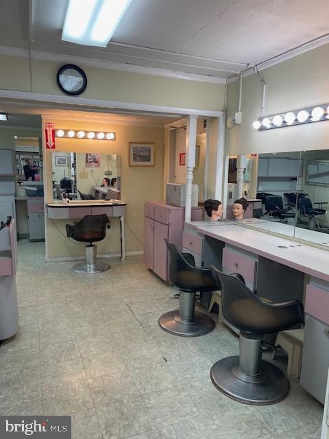 GROSVENOR PARK - Commercial Sale