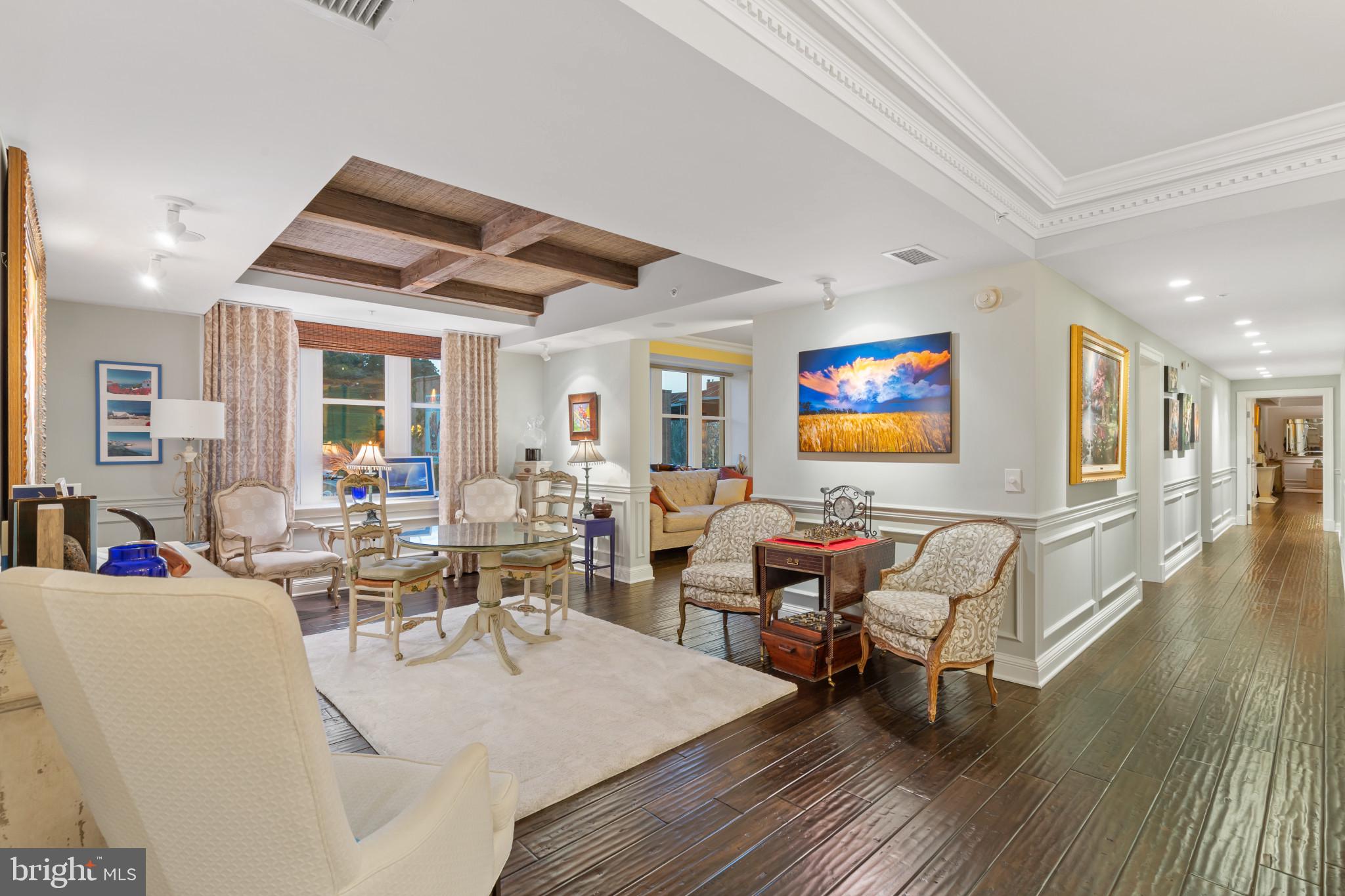 THE RITZ-CARLTON RESIDENCES - Residential