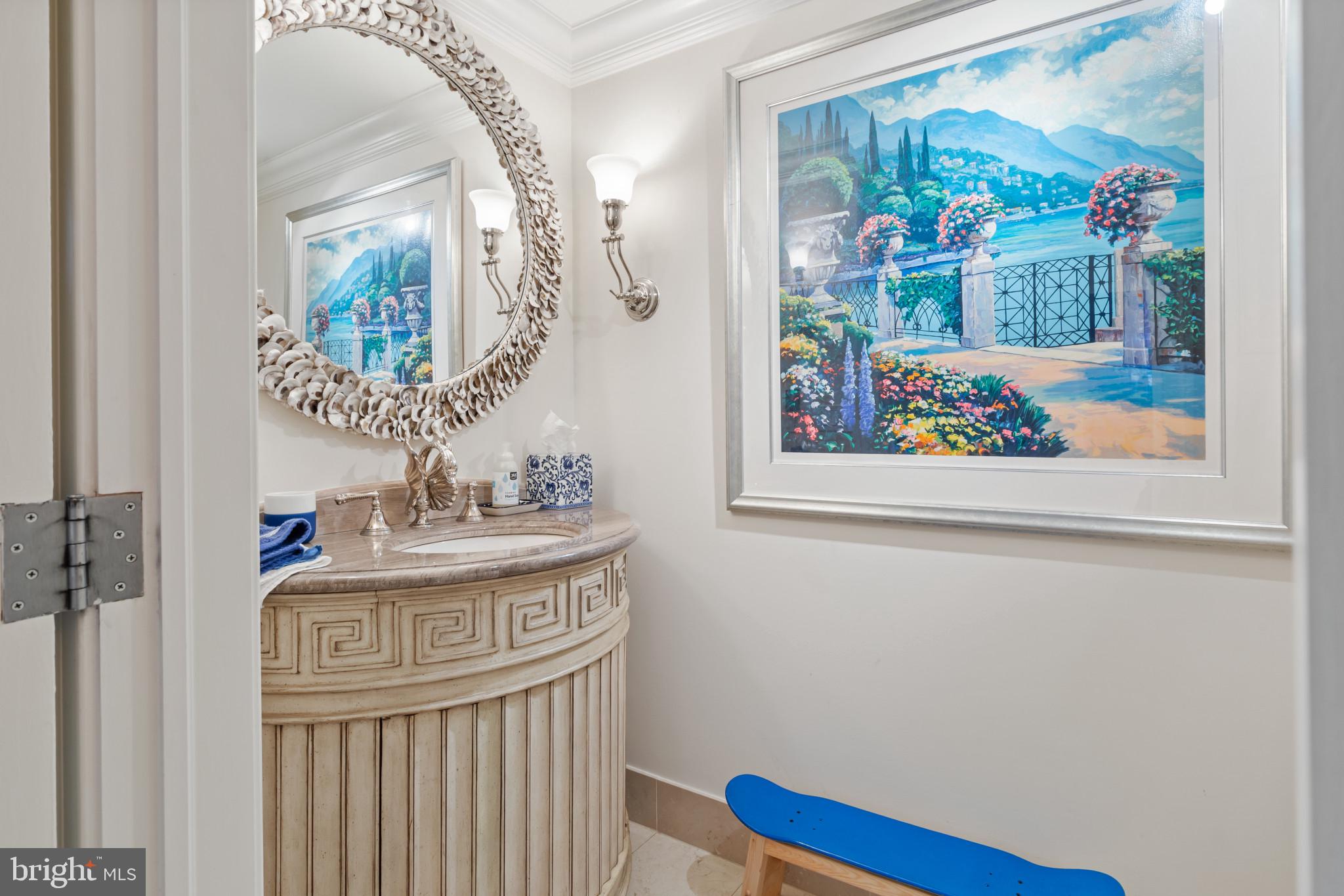 THE RITZ-CARLTON RESIDENCES - Residential