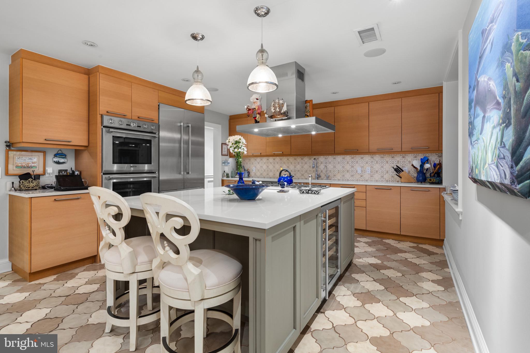 THE RITZ-CARLTON RESIDENCES - Residential