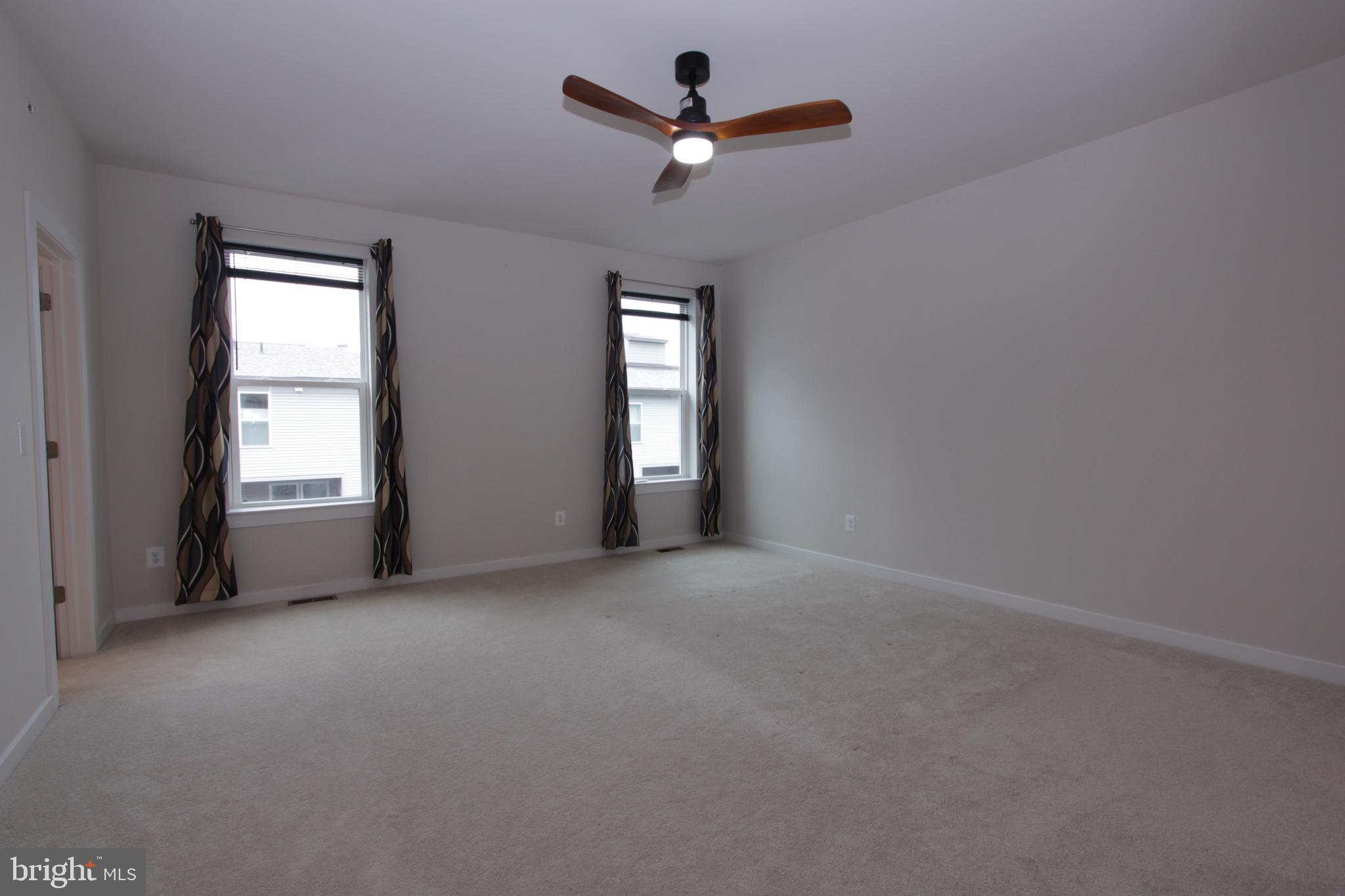 ASHBURN STATION - Residential Lease