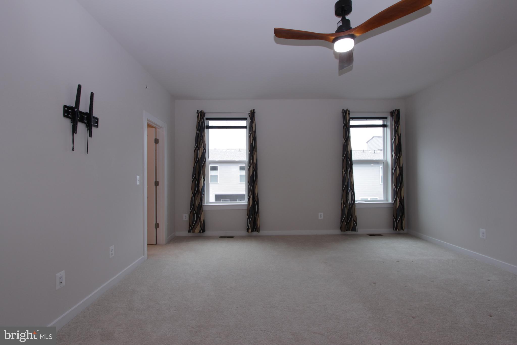 ASHBURN STATION - Residential Lease