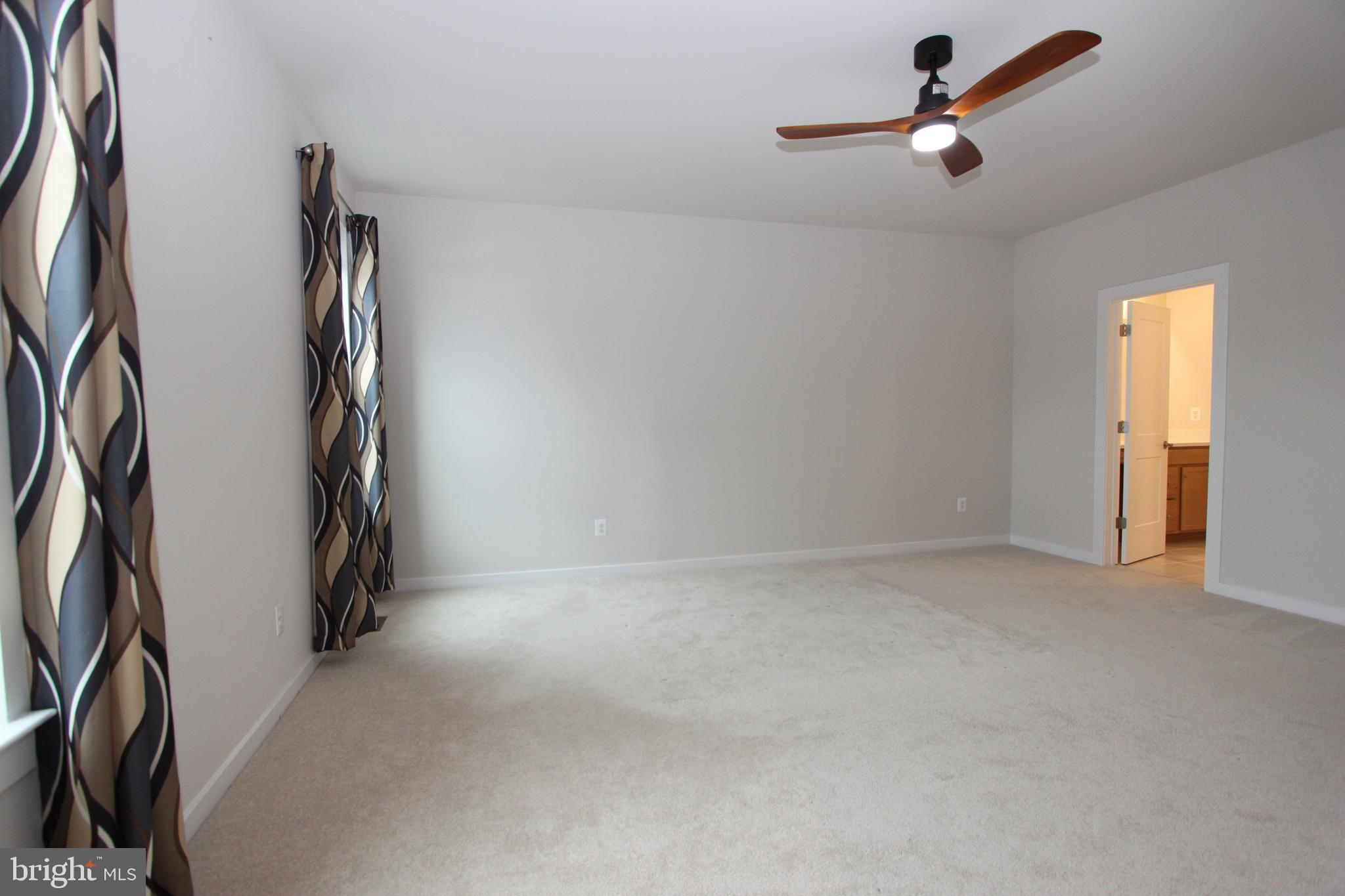 ASHBURN STATION - Residential Lease