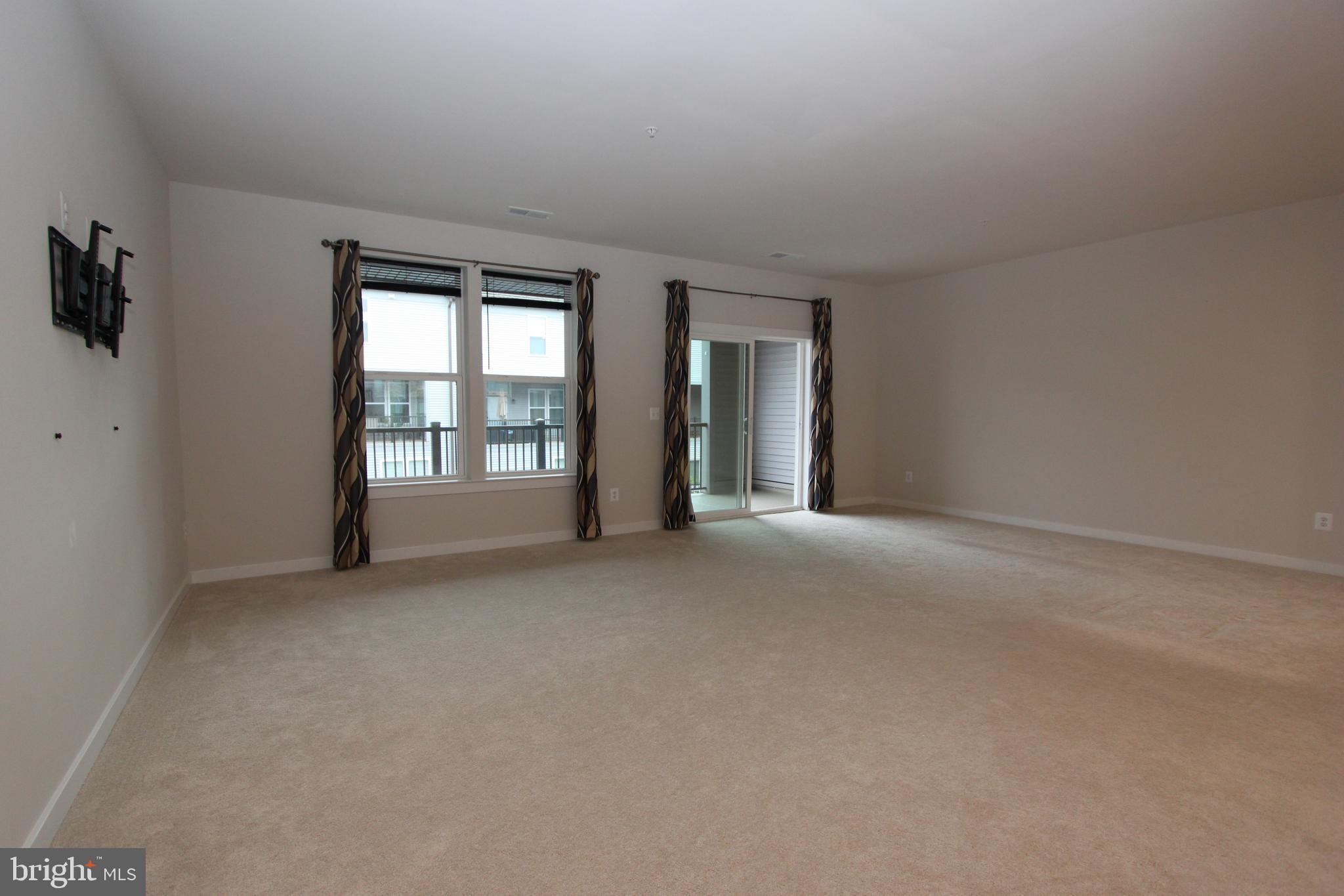 ASHBURN STATION - Residential Lease