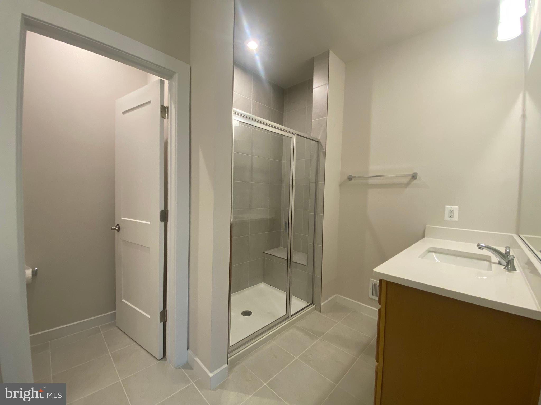 ASHBURN STATION - Residential Lease