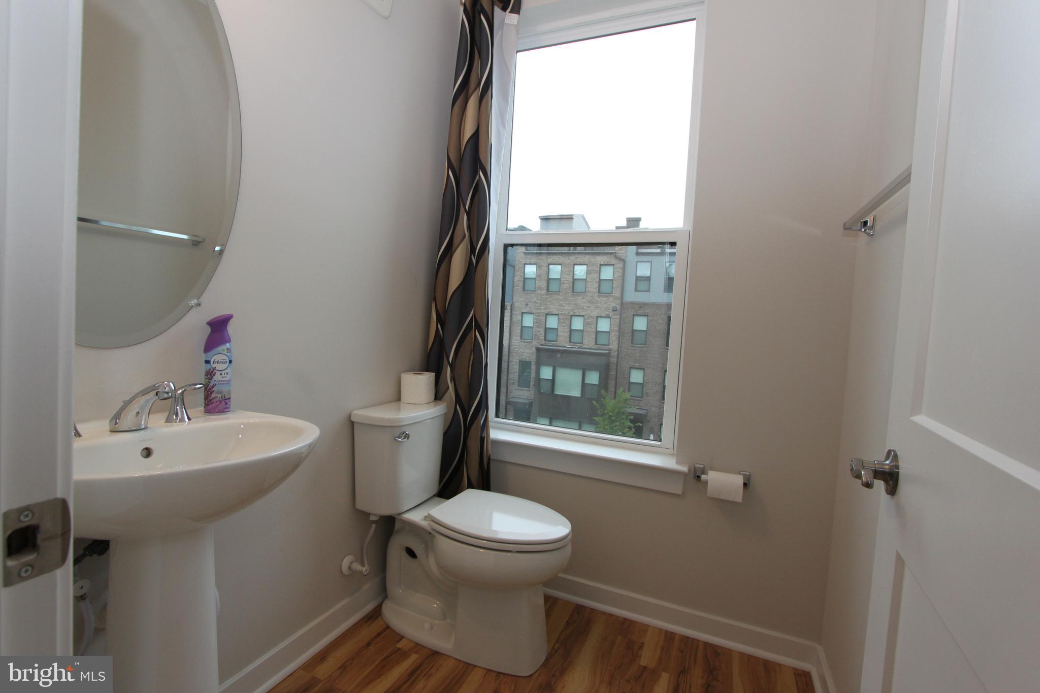 ASHBURN STATION - Residential Lease