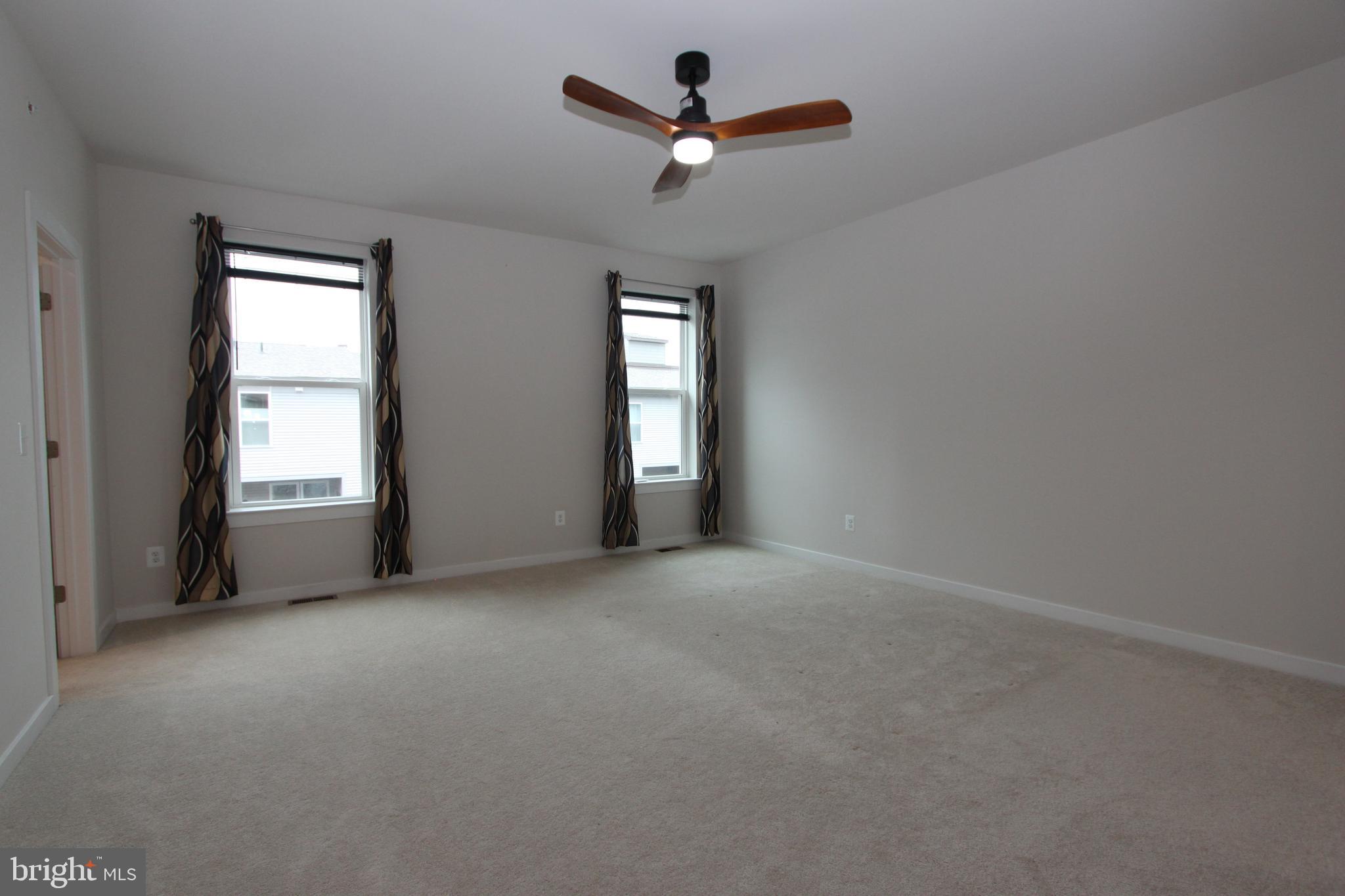 ASHBURN STATION - Residential Lease